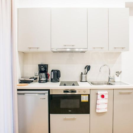 Α26 Pristine & Modern Flat Near Monastiraki Square In Athens Apartment ภายนอก รูปภาพ