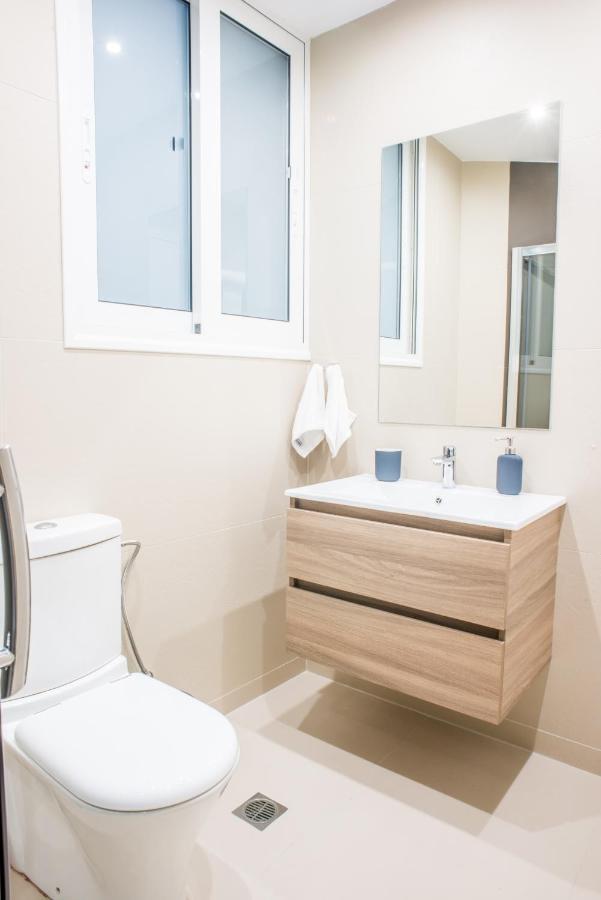 Α26 Pristine & Modern Flat Near Monastiraki Square In Athens Apartment ภายนอก รูปภาพ